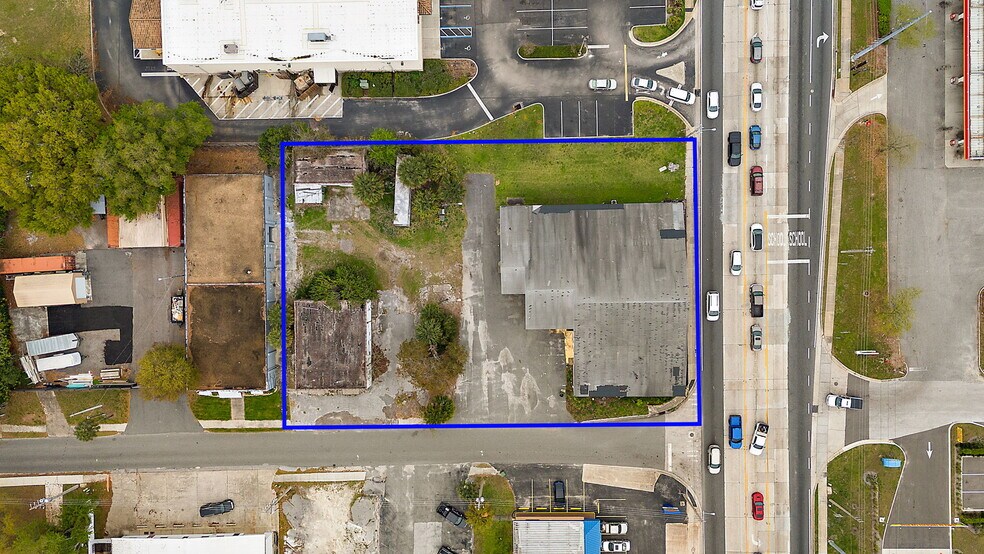 More Photos Of 911 S 14th St, Leesburg Freestanding For Sale