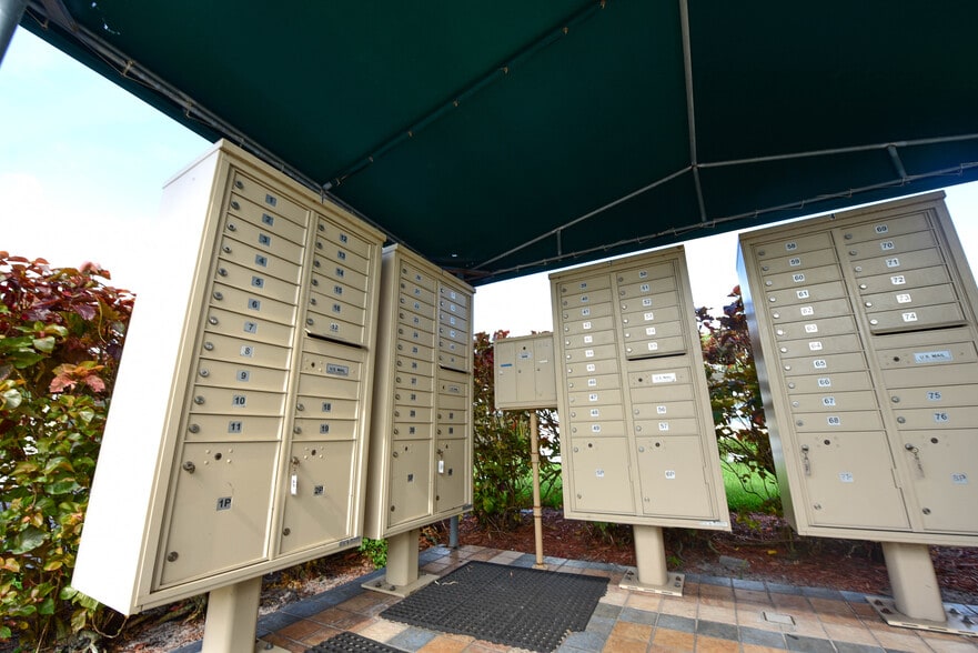 More Photos Of 6954-6956 SW 5th St, Margate Apartments For Sale