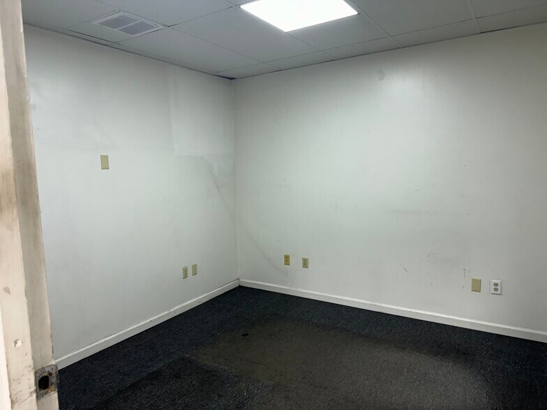 More Photos Of 805-917 SW 17th Ave, Delray Beach Warehouse For Lease