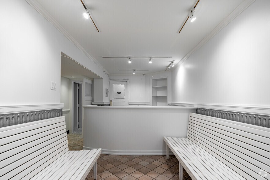 More Photos Of 348 E 9th St, New York Apartments For Lease