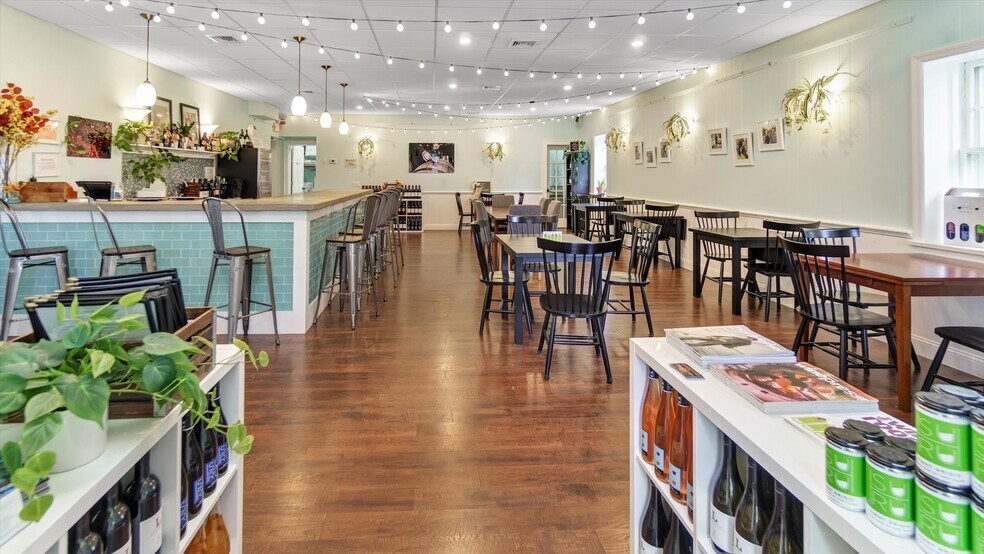 More Photos Of , Cutchogue Office For Sale