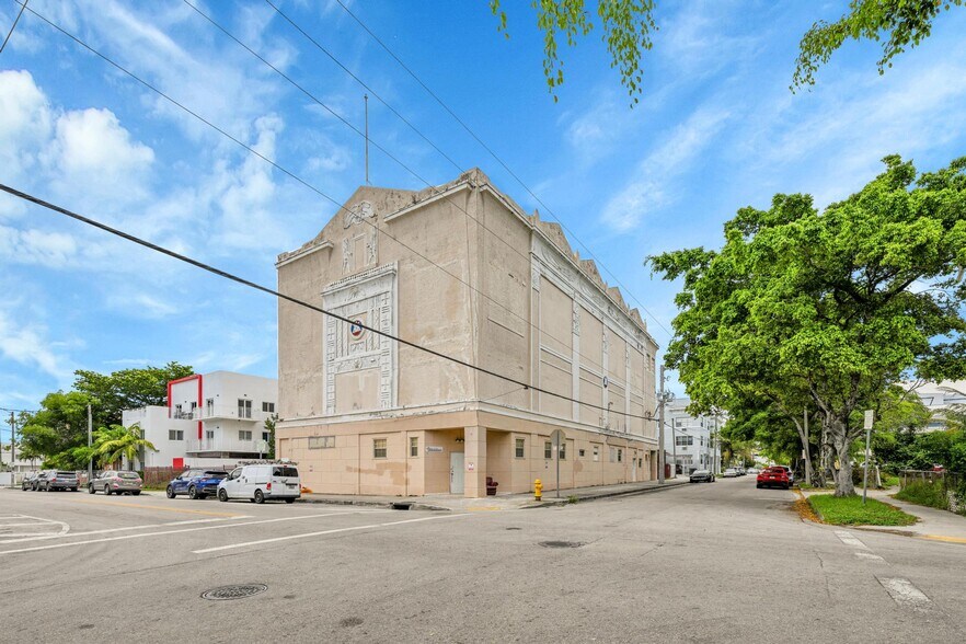More Photos Of 124 NW 15th Ave, Miami Religious Facility For Sale
