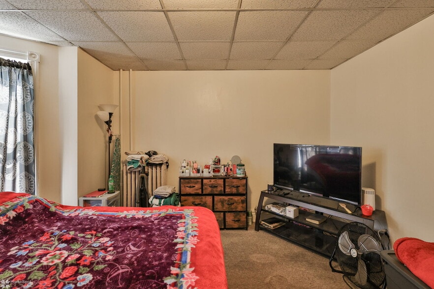 More Photos Of 220 S Madison St, Allentown Specialty For Sale