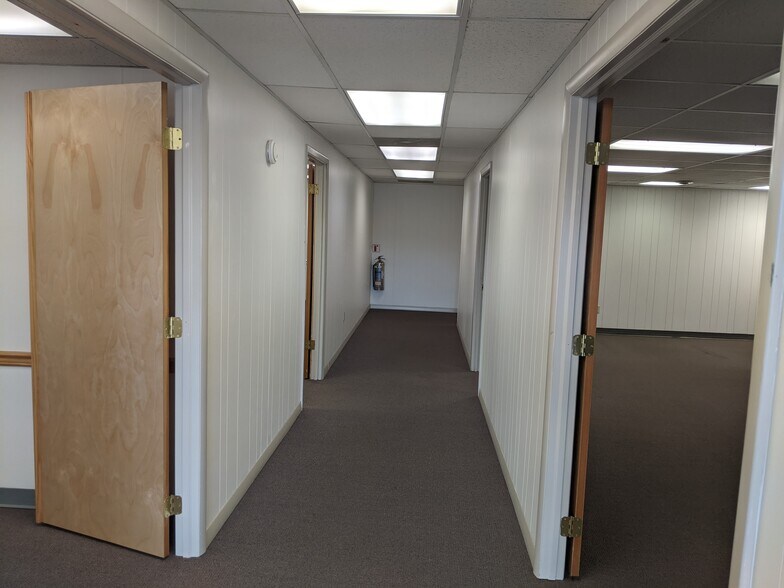 More Photos Of 2 W Park Ave, Dubois Office For Sale
