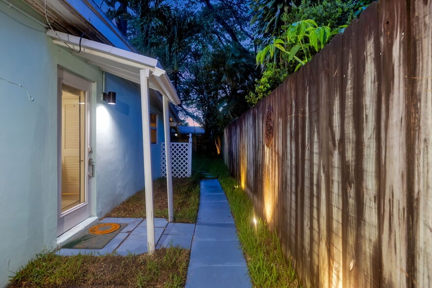 More Photos Of 1317 NE 1st Ave, Fort Lauderdale Multifamily For Sale