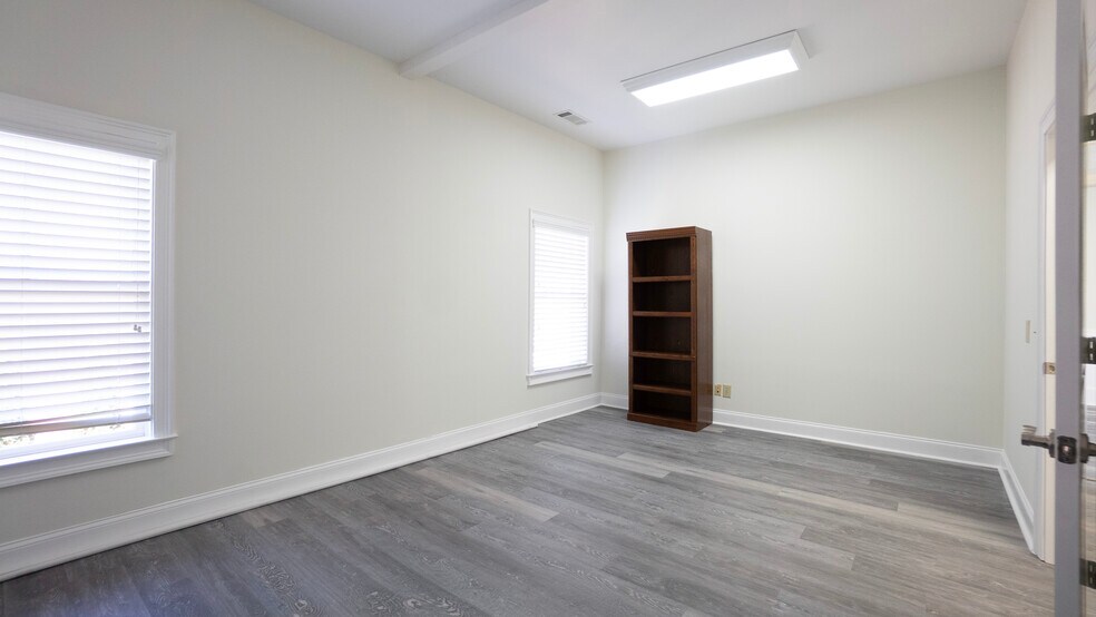 More Photos Of 1325 Satellite Blvd, Suwanee Office For Sale