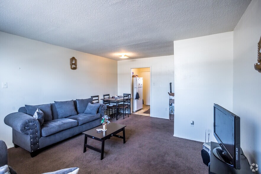 More Photos Of 2227 Airways Blvd, Memphis Apartments For Sale