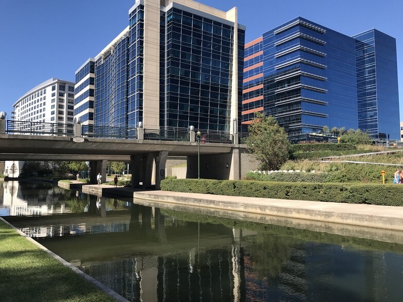 More Photos Of 7515 Oak Bluff Dr, Magnolia Office For Lease