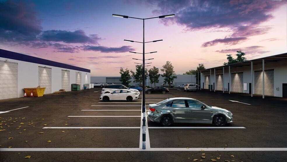 More Photos Of 2686 N Clovis Ave, Fresno Showroom For Lease