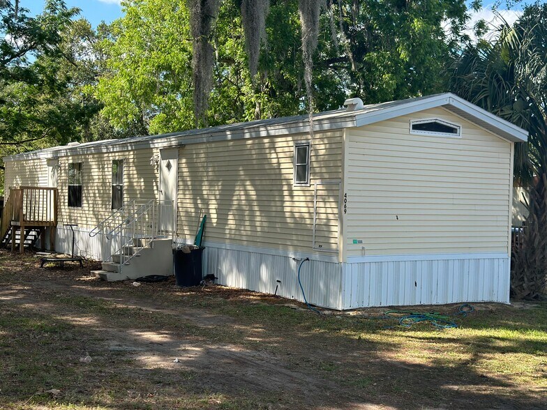 More Photos Of 6065 Bay Ave, Highland City Manufactured Housing Mobile Home Park For Sale