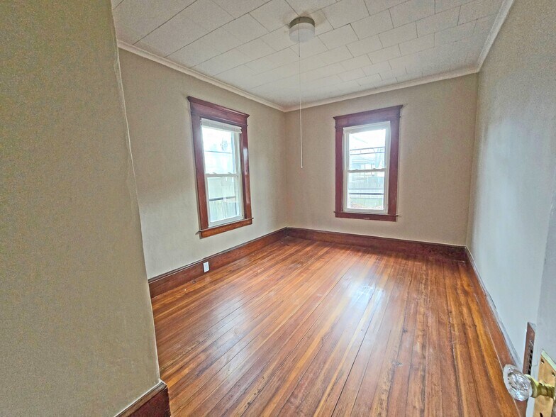 More Photos Of , Springfield Multifamily For Sale