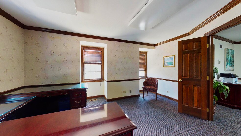More Photos Of 1632 W Colonial Pky, Inverness Loft Creative Space For Lease