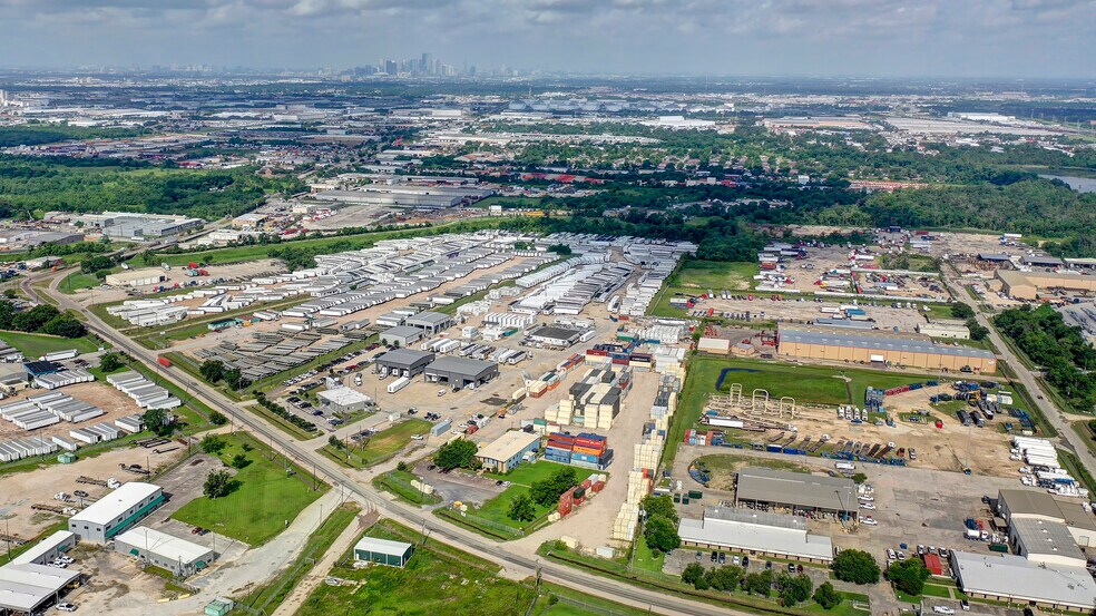 More Photos Of 3807 Oates Rd, Houston Land For Lease