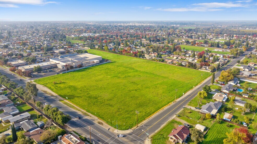 More Photos Of Houston Ave, Visalia Land For Sale