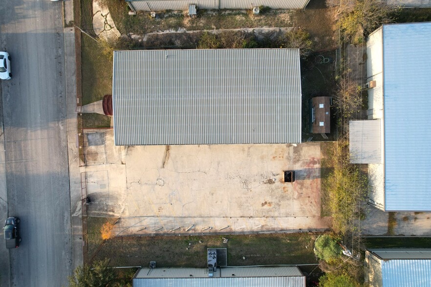 More Photos Of 13106 Lookout Rdg, San Antonio Warehouse For Sale