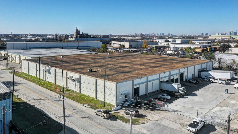 Primary Photo Of 1234 Kress St, Houston Warehouse For Lease