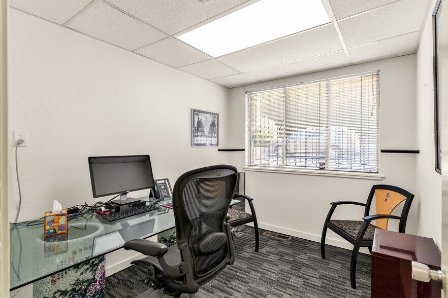 More Photos Of 7930 MacArthur Blvd, Oakland Medical For Sale