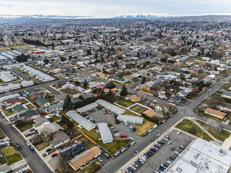 More Photos Of 1704 S 12th Ave, Yakima Apartments For Sale