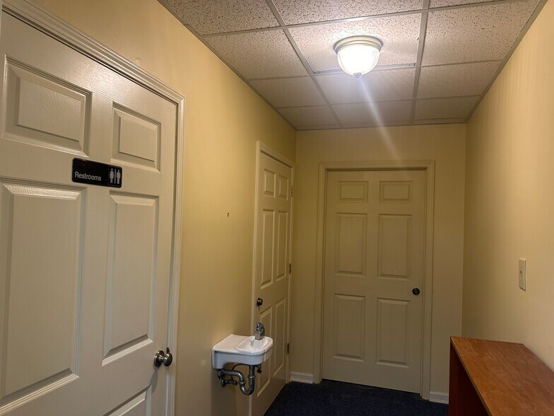 More Photos Of 763 Walnut Knoll Ln, Cordova Medical For Lease