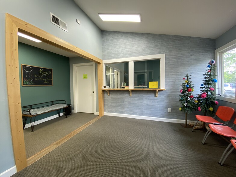 More Photos Of 1762 Metromedical Dr, Fayetteville Medical For Sale