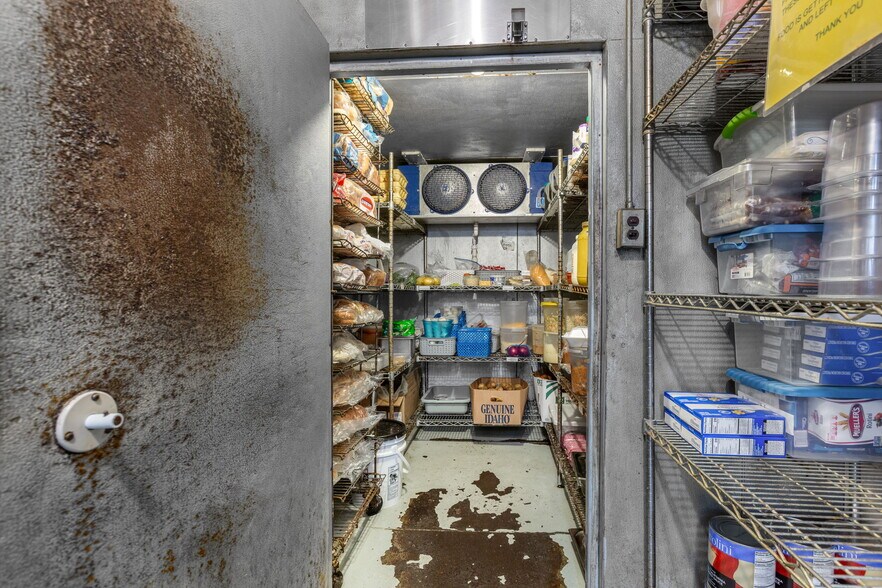 More Photos Of 5036 Paw Paw Lake Rd, Coloma Restaurant For Sale