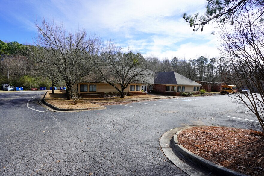 More Photos Of 2950 Stone Hogan Connector Rd SW, Atlanta Medical For Sale