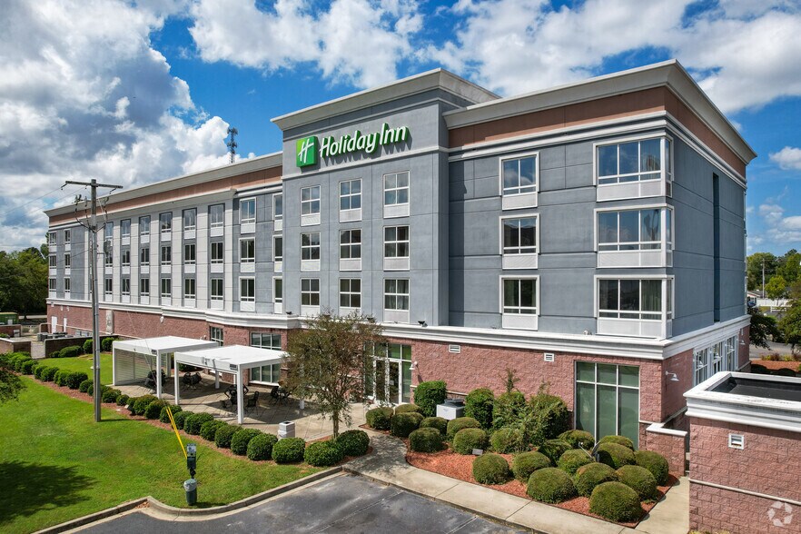 Primary Photo Of 139 Bradford Blvd, Santee Hotel For Sale