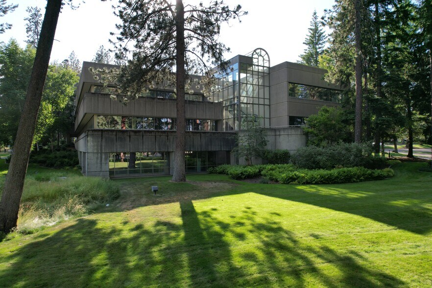 Primary Photo Of 6500 N Mineral Dr, Coeur d'Alene Office For Sale