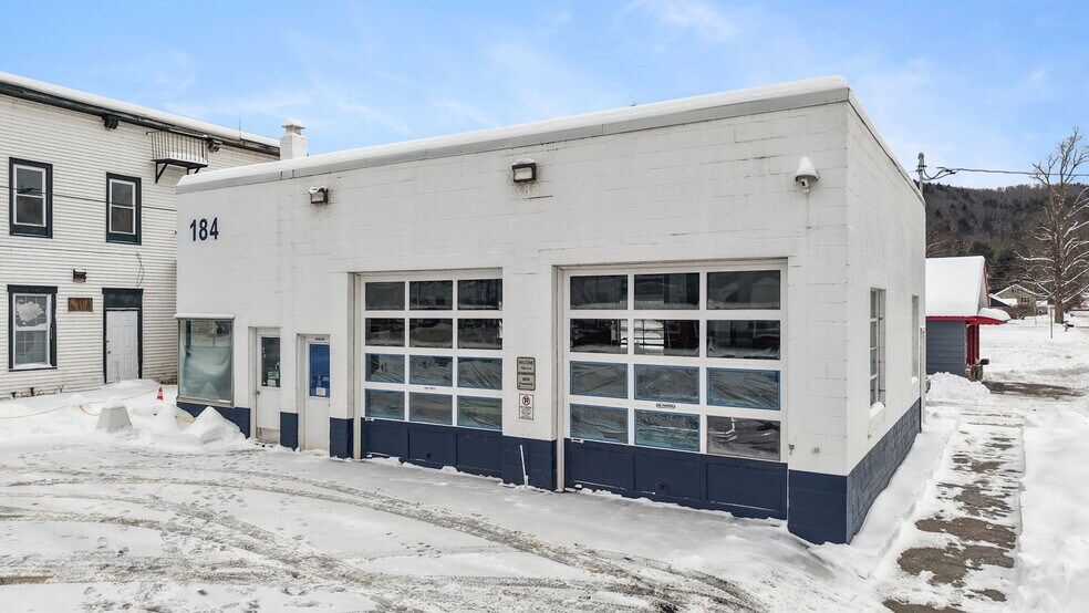 Primary Photo Of 184 Main St, Unadilla Specialty For Sale