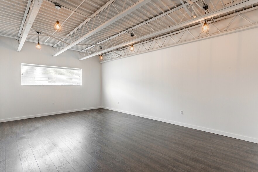 More Photos Of 800 Hilton Rd, Ferndale Loft Creative Space For Lease