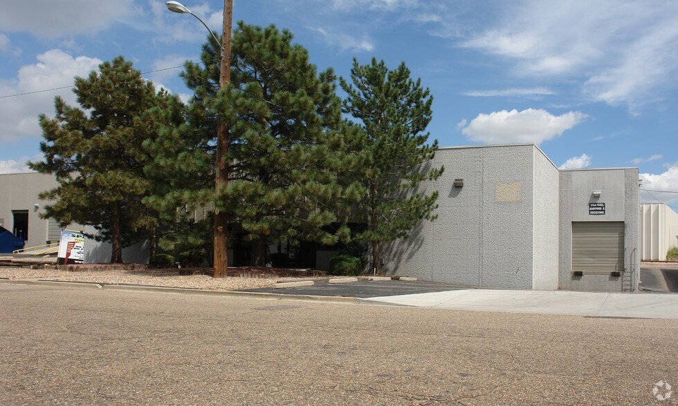 More Photos Of 3800 Revere St, Denver Unknown For Lease