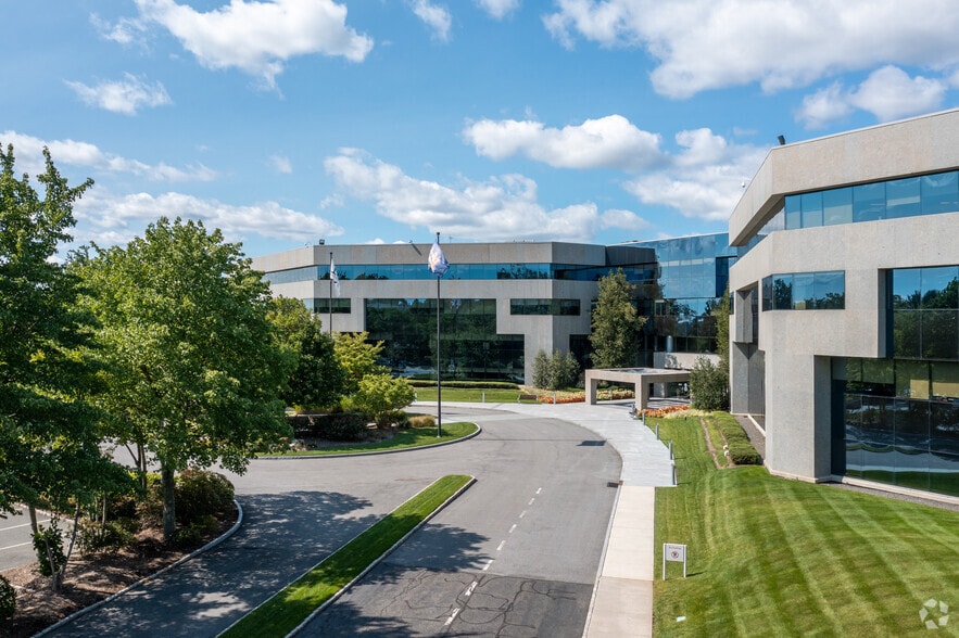 More Photos Of 100 Manhattanville Rd, Purchase Office For Sale