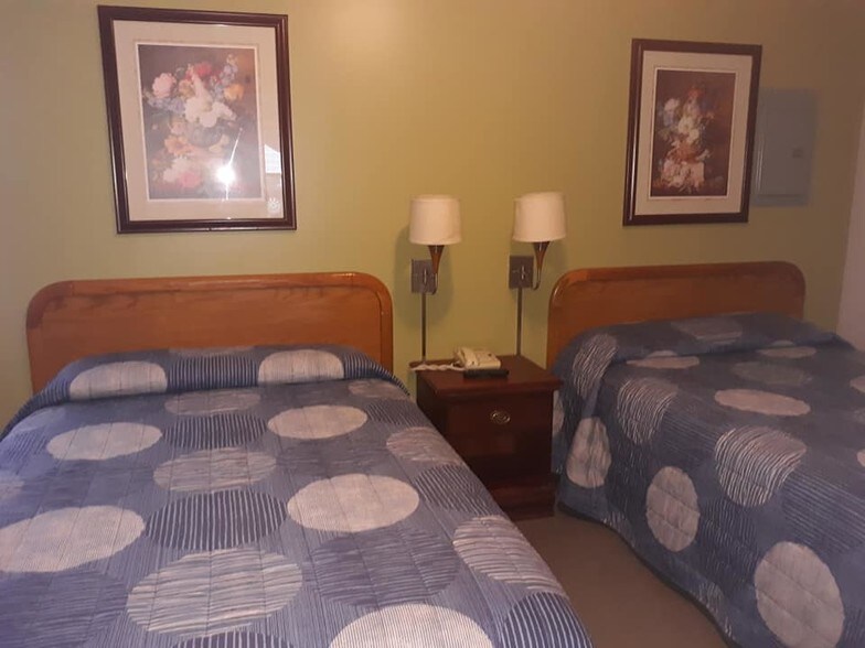 More Photos Of 2550 Lone Oak Rd, Paducah Hotel For Sale