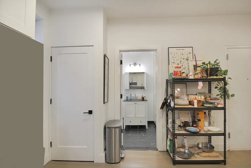 More Photos Of 29 Greenpoint Ave, Brooklyn Apartments For Sale