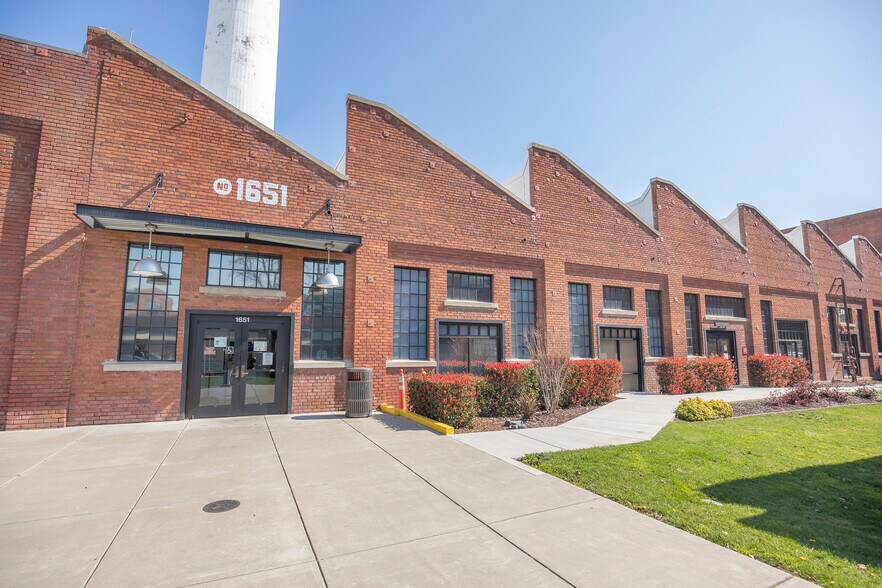 More Photos Of 1601-1675 Alhambra Blvd, Sacramento Unknown For Lease