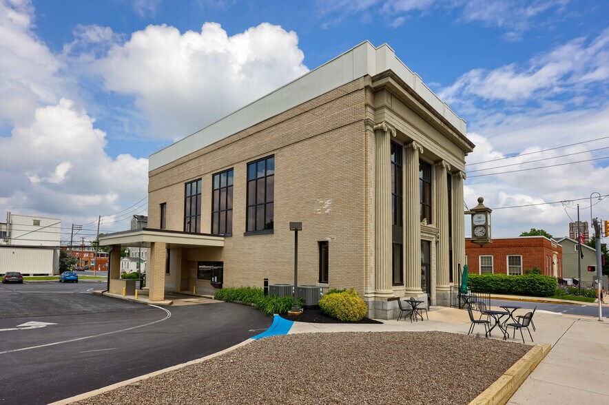 More Photos Of 1-7 W Main St, Mount Joy Bank For Sale
