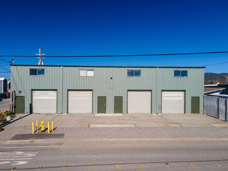 More Photos Of 207 Harvard Ave, Half Moon Bay Warehouse For Sale