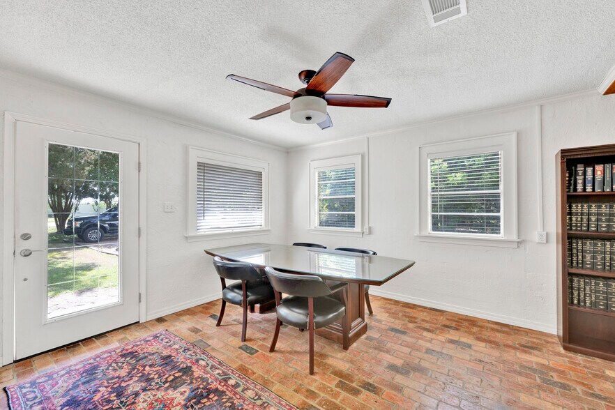More Photos Of 19205 State Highway 181, Fairhope Office For Sale