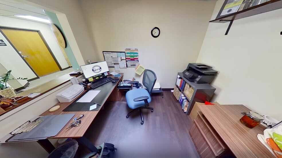 More Photos Of 5828 N Lombard, Portland Medical For Sale