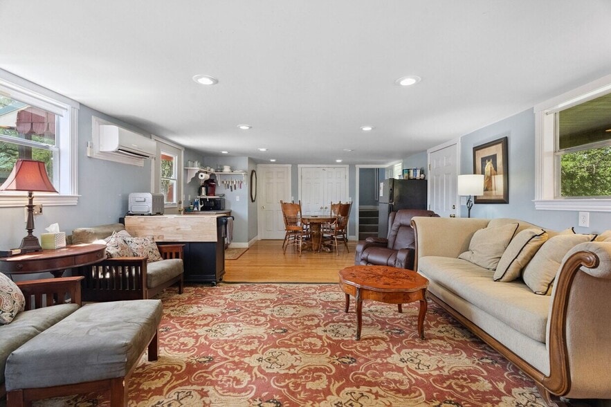 More Photos Of 4032 Ranch Road 3232, Johnson City Hotel For Sale