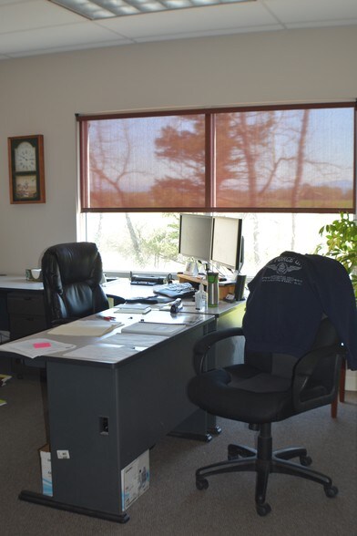 More Photos Of 125 Schoolhouse Loop, Kalispell Office For Sale