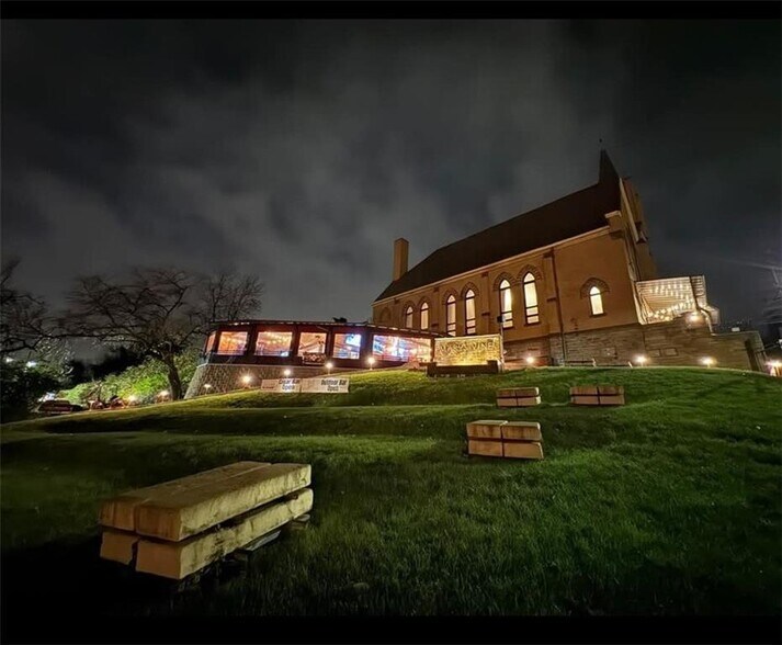 More Photos Of 211 Kenmawr Ave, Braddock Restaurant For Sale