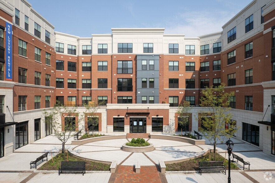 More Photos Of 87 Madison Ave, Park Ridge Apartments For Lease