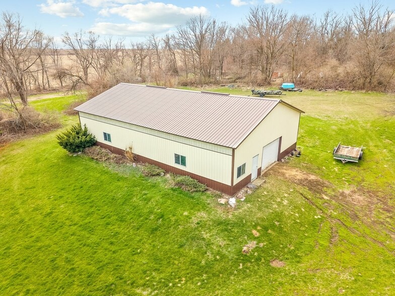 More Photos Of 2280 S Rock City Rd, Ridott Multifamily For Sale