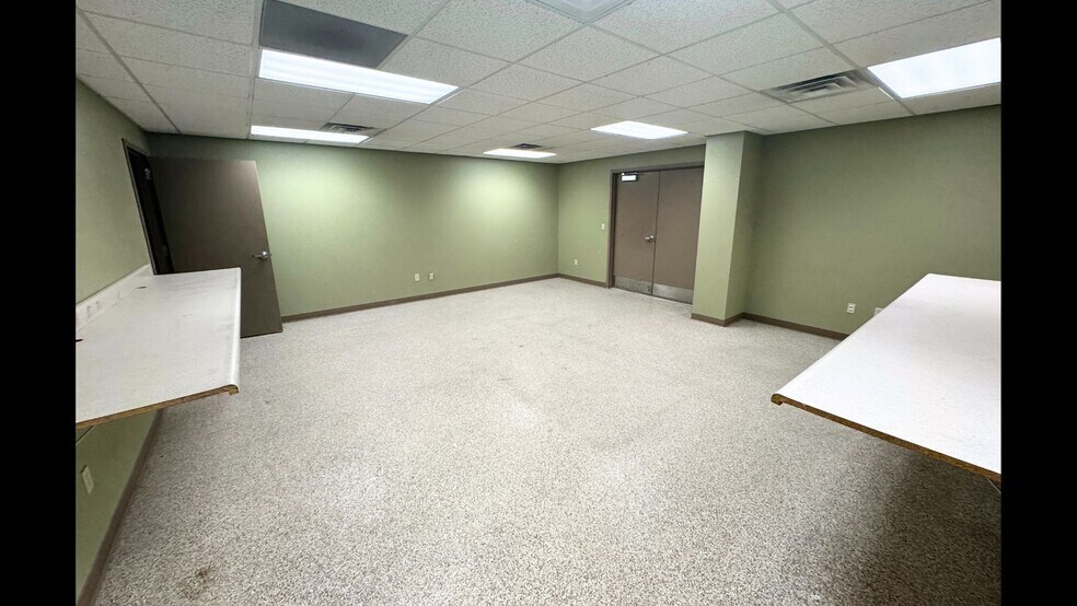 More Photos Of 45 Lagoon Rd, Rock Springs Warehouse For Lease