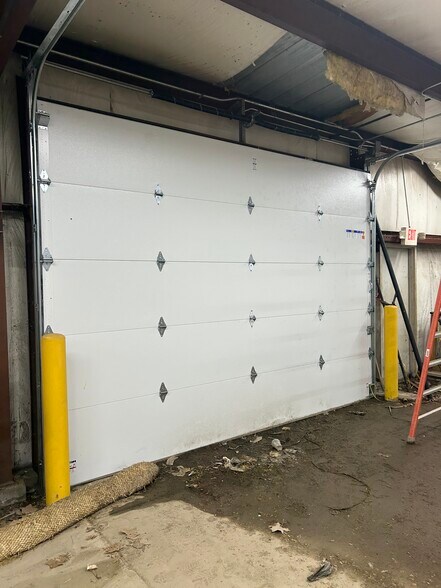 More Photos Of 1026 Mitchell Blvd, Springfield Manufacturing For Sale