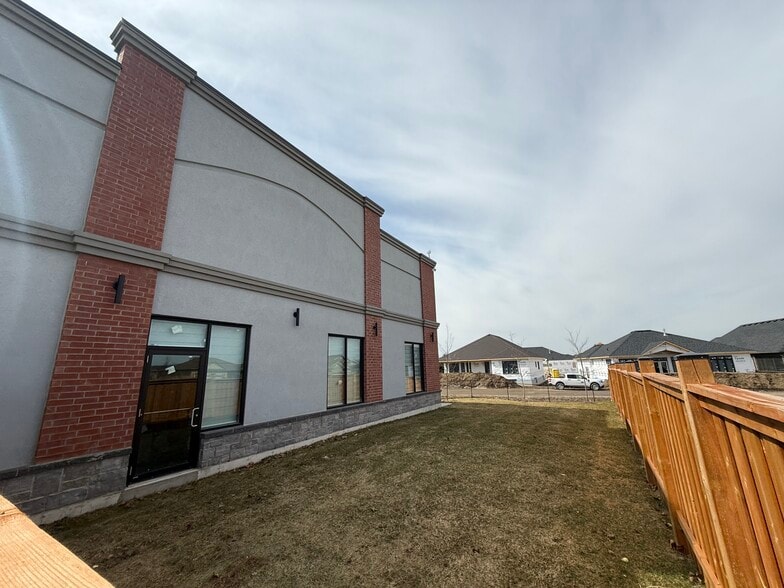 More Photos Of 2146 Kains Rd, London Freestanding For Sale
