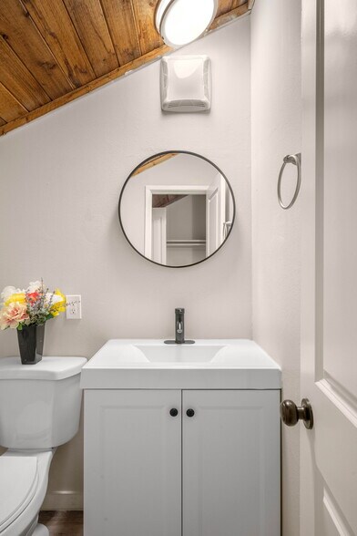 More Photos Of 3349 E Fountain Blvd, Colorado Springs Apartments For Sale