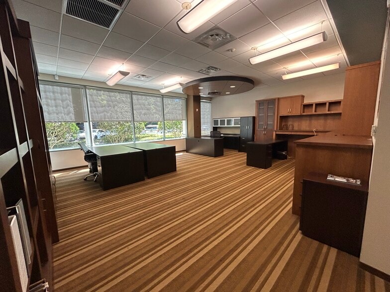 More Photos Of 4705 S Apopka Vineland Rd, Orlando Office For Lease