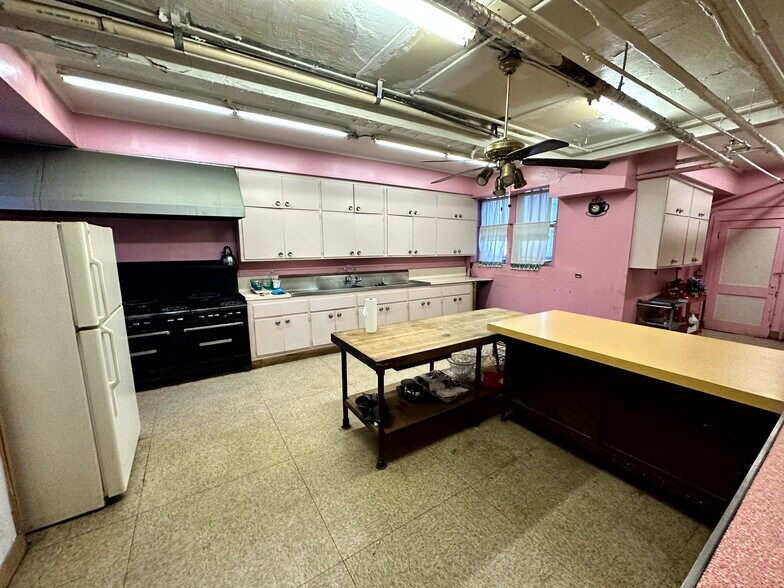 More Photos Of 8700 S Emerald Ave, Chicago Religious Facility For Sale